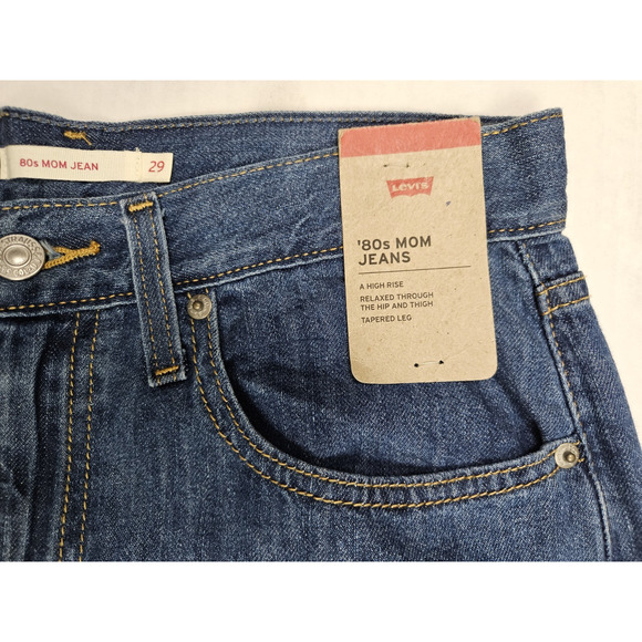 Levi's 80s Mom Jeans Women's 29x30 High Rise Relaxed Hip & Thigh Tapered Leg - Picture 8 of 8